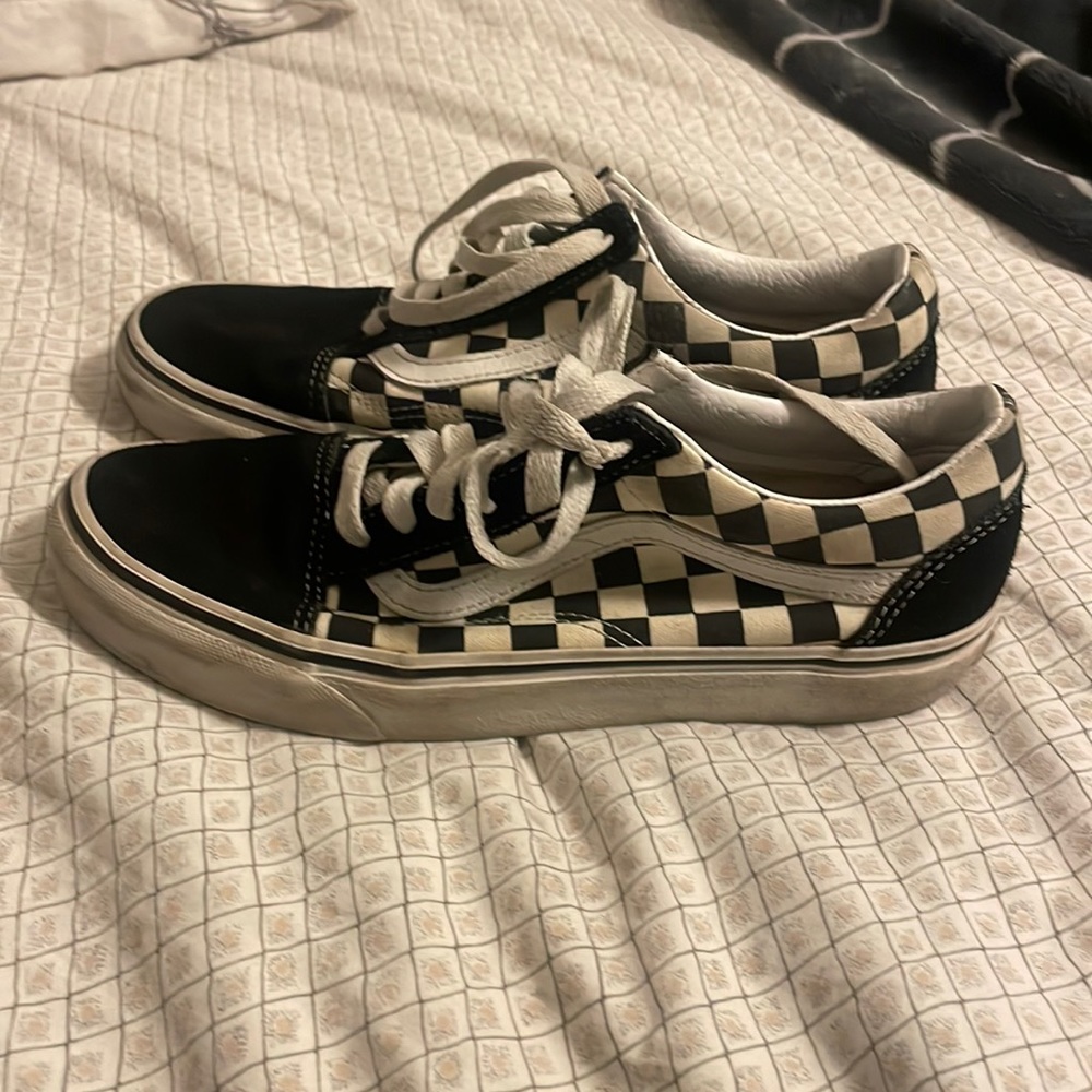 CHECKERED VANS!!